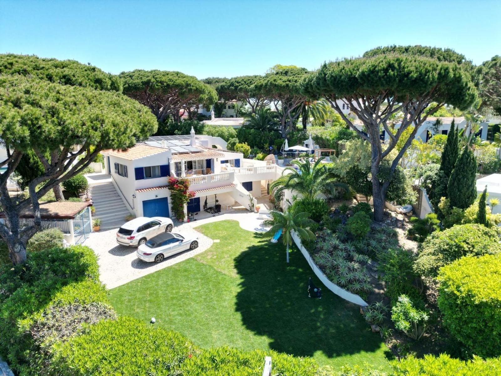 Royal Course Villa,